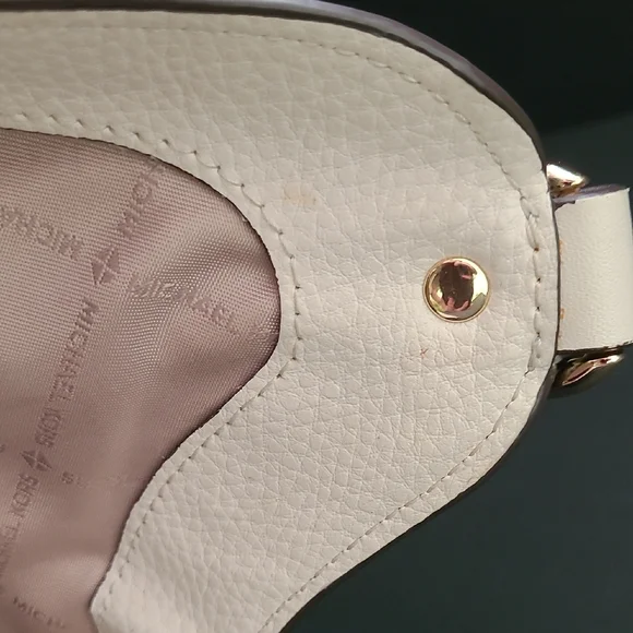 Michael Kors Buff Colored Arlo Bag Elegant Design - Picture 12 of 15